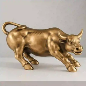 Resin Bull Sculpture: Modern Office Desk Decor
