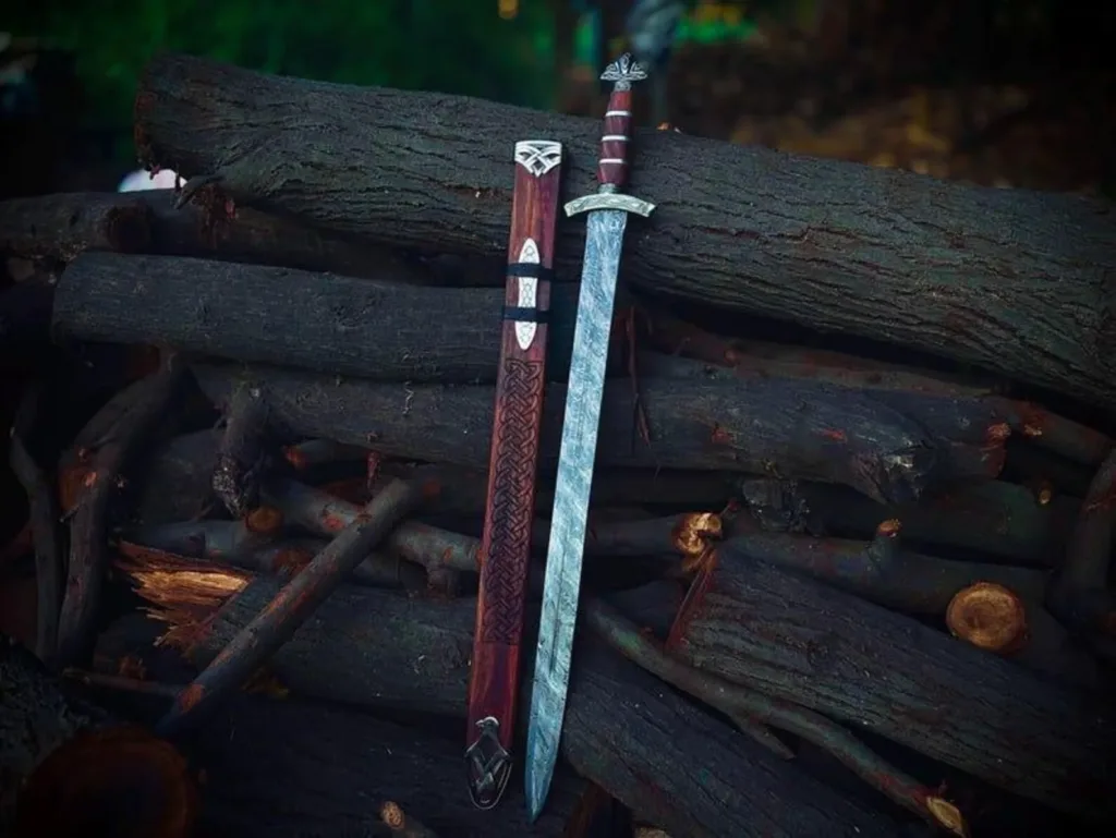 Handmade Damascus Steel Viking Sword: Norse Replica with Leather Scabbard